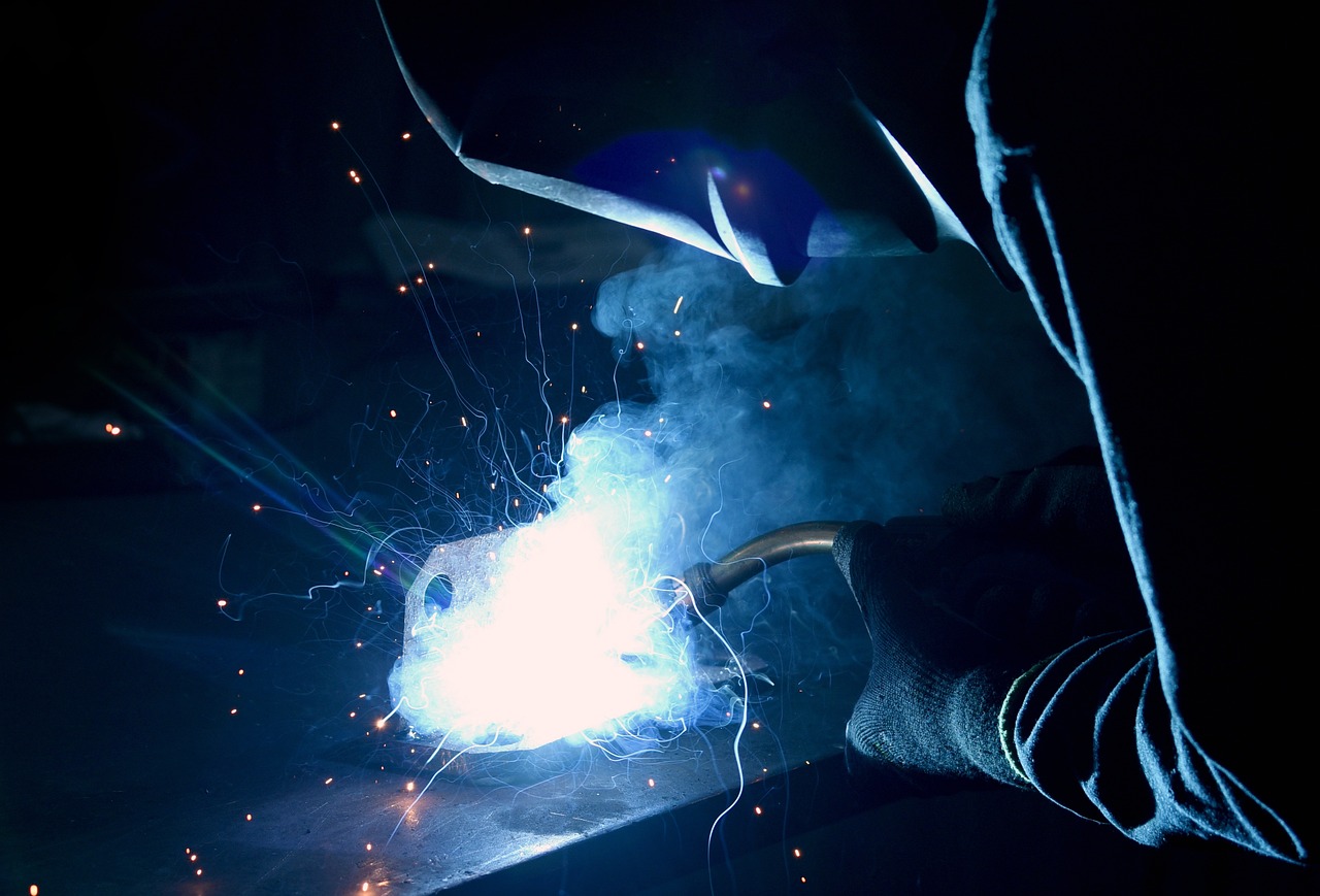 welding-3963341_1280.jpg