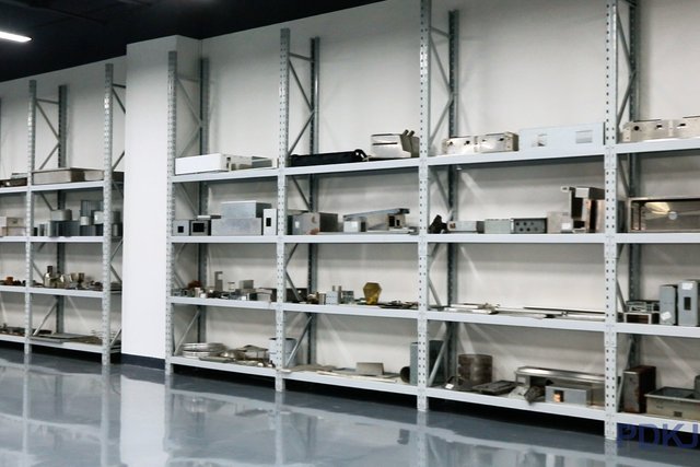 Laser welding sample display rack